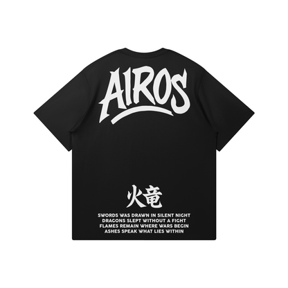 חולצת טי קלאסית עם רקמת לוגו של Airos עם דרקון אש
